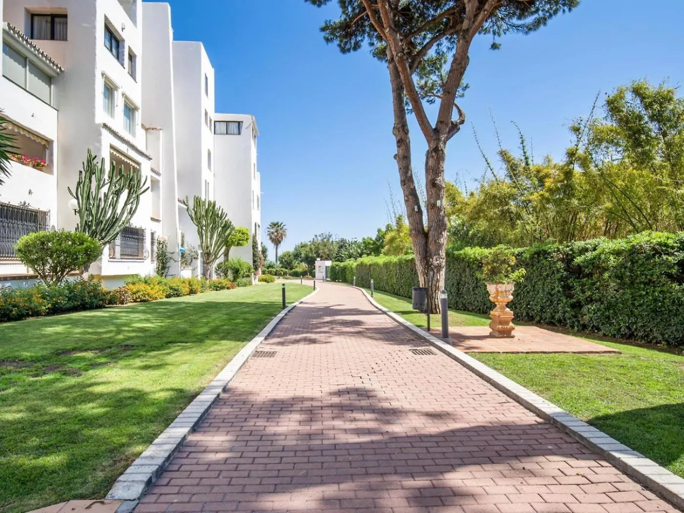 02 Bdr Cadiz 208 Apartment Marbella